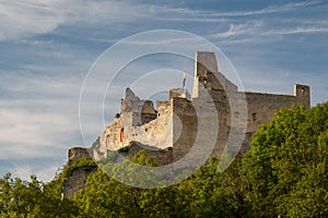Zřícenina středověkého hradu Beckov
