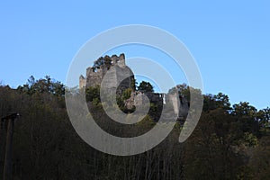 Zrúcanina hradu Čabrad, kraj Krupina, stredné Slovensko