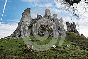 Zrúcanina starého hradu Hrušov