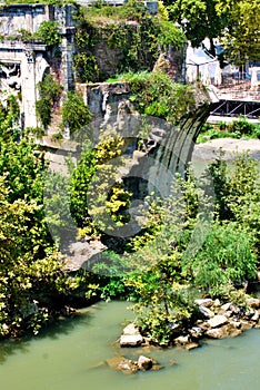 Ruins of the old Ponte Rotto photo