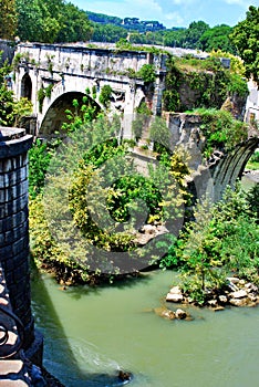 Ruins of the old Ponte Rotto photo