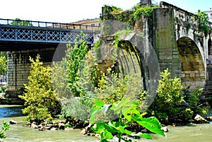 Ruins of the old Ponte Rotto photo