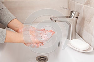 rules of personal hygiene. How to wash your hands under the tap with water.