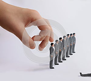 Ruling hand optimizes staff