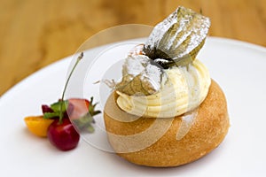 Rum baba au rhum dessert