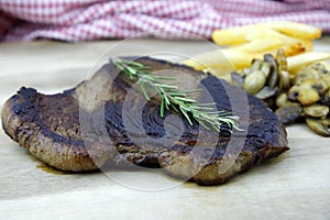 Rump steak with chips