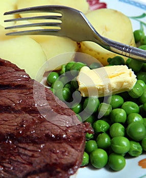 Rump steak peas potato macro