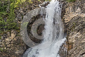 Running Eagle Falls Trick Cavern