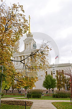 Russia, Moscow, Oktober, VDNH Park, Pavilion 1. Autumn view