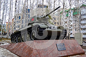 5.04.2012 Russia, YUGRA, Khanty-Mansiysk, Khanty-Mansiysk, the T-34 Tank on the pedestal installed in the `memory Park`. The monum