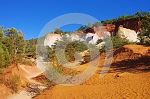 Rustel ocre rocks photo