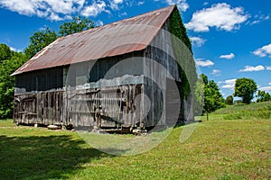 Rustic barn on the Tennessee Landscape