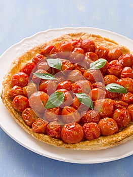 Rustic cherry tomato tarte tatin