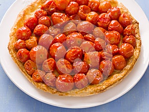 Rustic cherry tomato tarte tatin