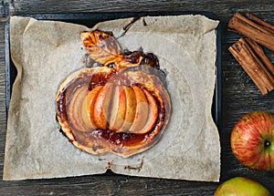 Rustic mini apple pie made for Thanksgiving