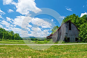 Rustic Old Barn in Virginia