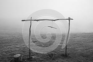 Rustic support for slaughtering animals in the fog
