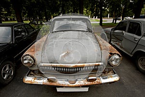 Rusty car