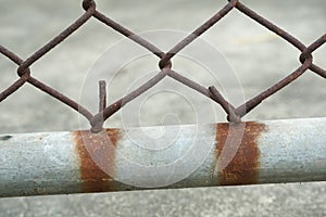 Rusty iron net