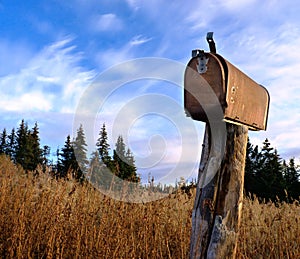 Rusty rural mailbox