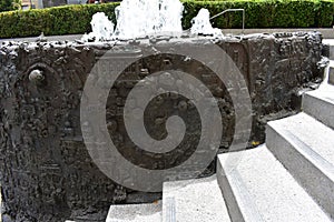 Ruth Asawa`s famous Fountain in the steps, 5.