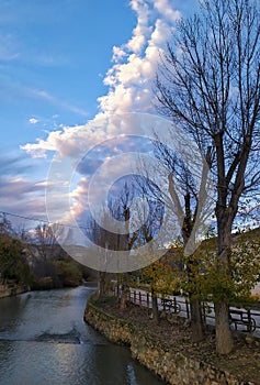 RÃÂ­o y ÃÂ¡rboles en otoÃÂ±o photo