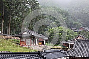 ItÃ¢â¬â¢s a korean temple