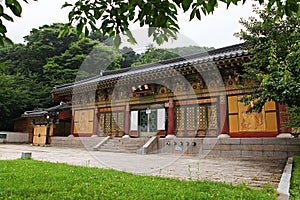 ItÃ¢â¬â¢s a korean temple