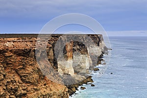 SA Bight Cliffs close