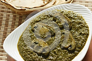 Saag Mushroom it is a north Indian vegetable