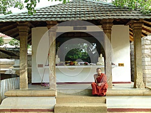 Sri Maha Bodhiya Pahala Maluwa