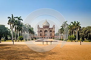 Safdarjung tomb