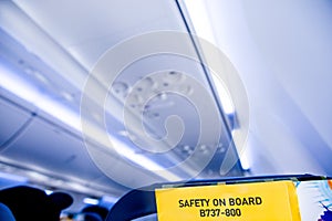 Safety card for aircraft type Boeing 737-800 in the seat pocket.