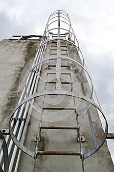 Safety metal ladder to terrace