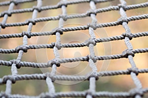Safety net of thin ropes