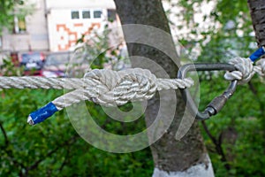 Safety rope, sea knots, the basics of insurance for high-altitude work.