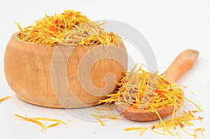 Saffron in wooden bowl