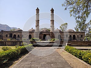 Saher ki mosque from pavagadh chanpaner