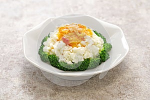 Sai pang xie, chinese imitated crab dish made with eggs