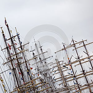 Sail ship rigging