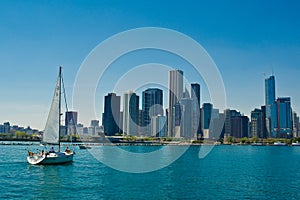 Sailing boat and chicago