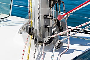 Sailing boat mast