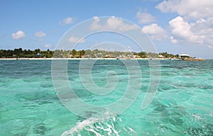 Sailing in clears waters from Bira beach