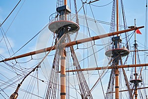 Sailing mast of ship