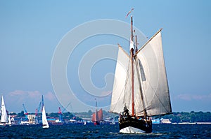 Sailing ship