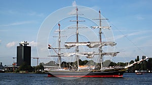 Sailing ship