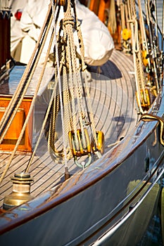 Sailing yachts' pulleys and ropes photo