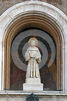 Saint Anthony statue, Pontifical Basilica of Saint Anthony of Padua in Padova, Italy photo