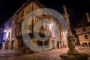 Saint Cere at night, houses on Mercadial square photo