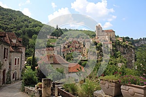 Saint-Cirq-Lapopie, the beautiful village in France